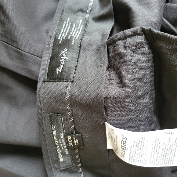 Bundle of 8 pairs of pants like-new condition 34W30L BR and Armani - Picture 4 of 13